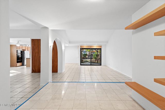 217 Deerwalk Place, Newbury Park, CA 91320