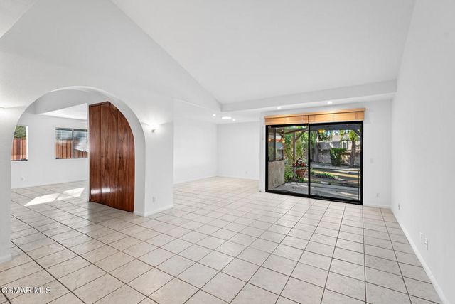 217 Deerwalk Place, Newbury Park, CA 91320