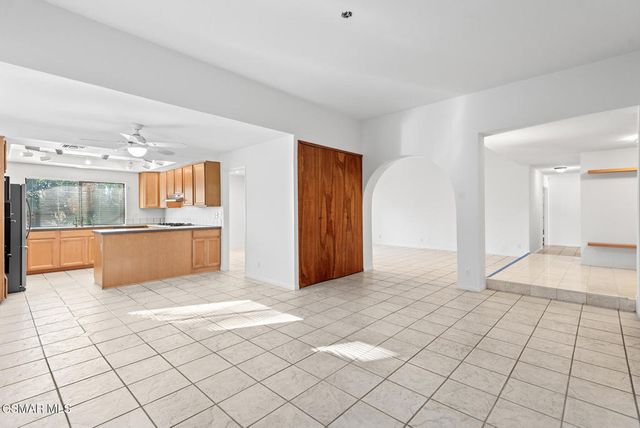 217 Deerwalk Place, Newbury Park, CA 91320