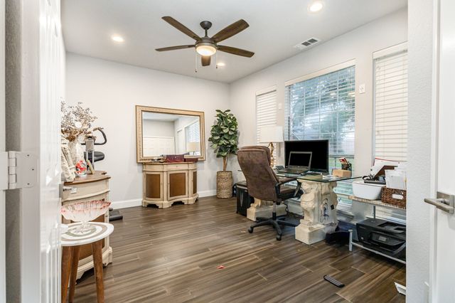 544 Saddle Head Drive, Desoto, TX 75115