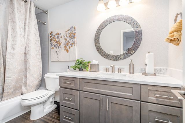 544 Saddle Head Drive, Desoto, TX 75115