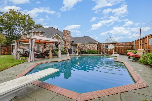 544 Saddle Head Drive, Desoto, TX 75115