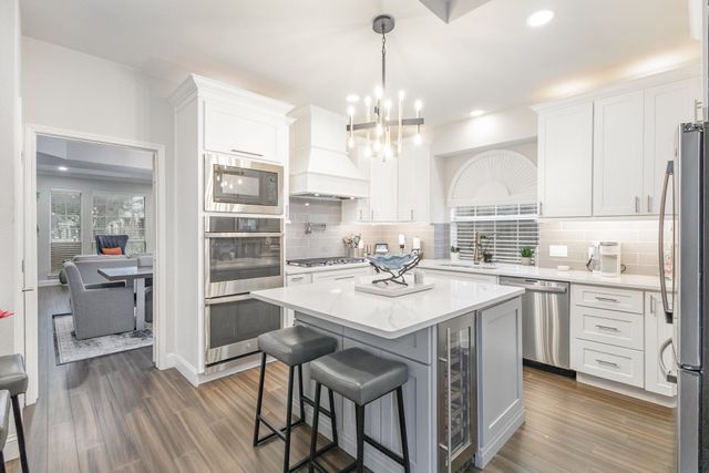 544 Saddle Head Drive, Desoto, TX 75115