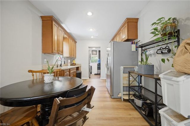 239 Locust AVE, Hampton, VA 23661
