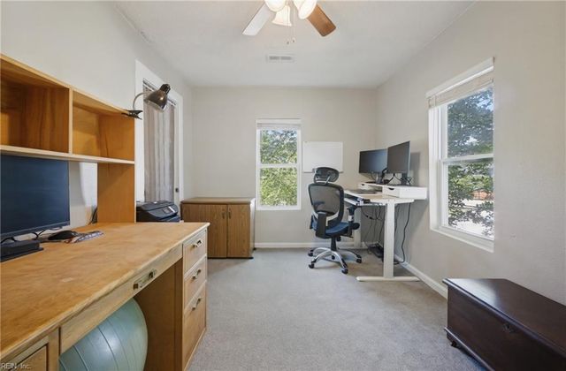 239 Locust AVE, Hampton, VA 23661