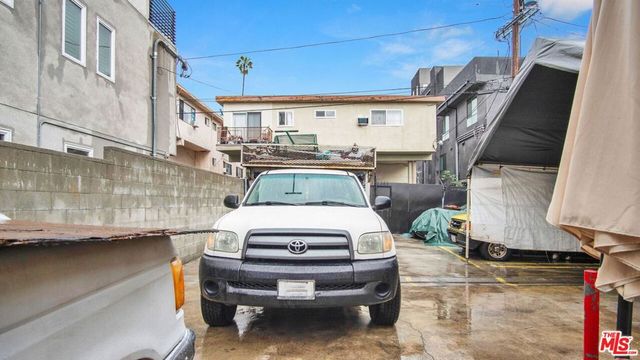 644 N Serrano Avenue, Los Angeles, CA 90004