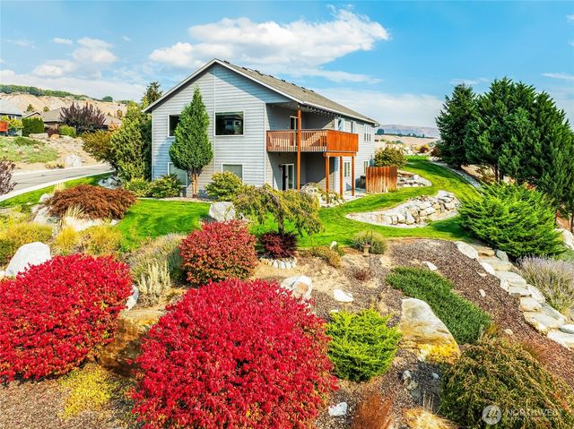 2840 Akamai Way, East Wenatchee, WA 98802