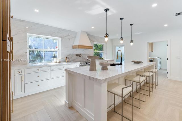 420 NE 55th Ter, Miami, FL 33137