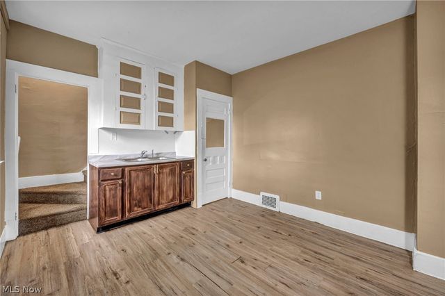 1714 Long Avenue, Lorain, OH 44052