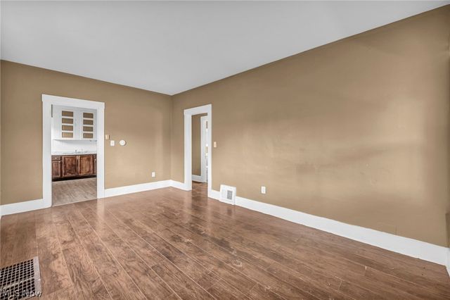 1714 Long Avenue, Lorain, OH 44052