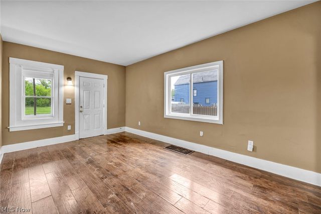 1714 Long Avenue, Lorain, OH 44052