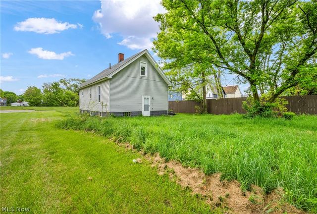 1714 Long Avenue, Lorain, OH 44052