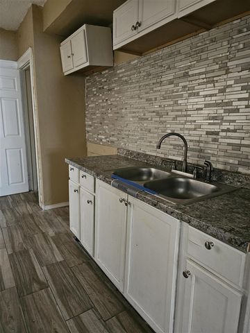 2979 Glendale Street, Detroit, MI 48238