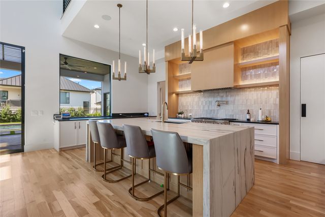 3333 Tuscan Oaks Drive, Frisco, TX 75034