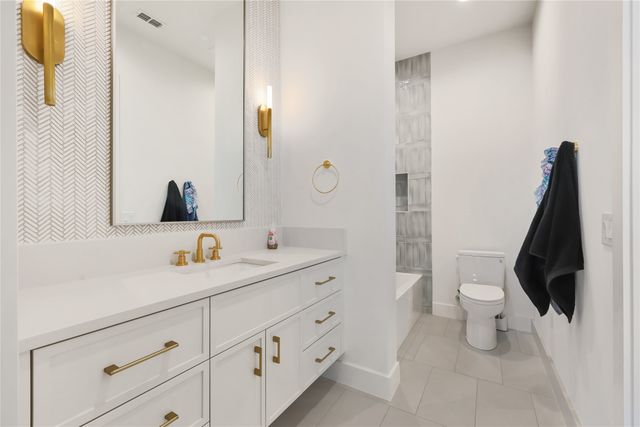 3333 Tuscan Oaks Drive, Frisco, TX 75034