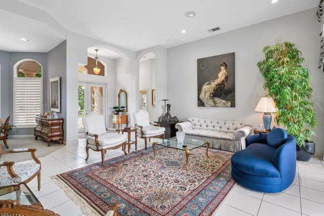 3 Bermuda Lake Drive, Palm Beach Gardens, FL 33418