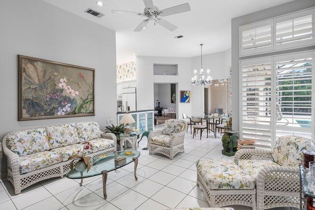 3 Bermuda Lake Drive, Palm Beach Gardens, FL 33418