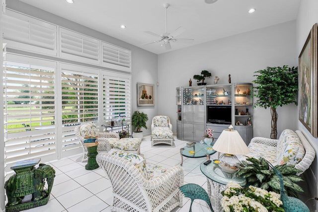 3 Bermuda Lake Drive, Palm Beach Gardens, FL 33418