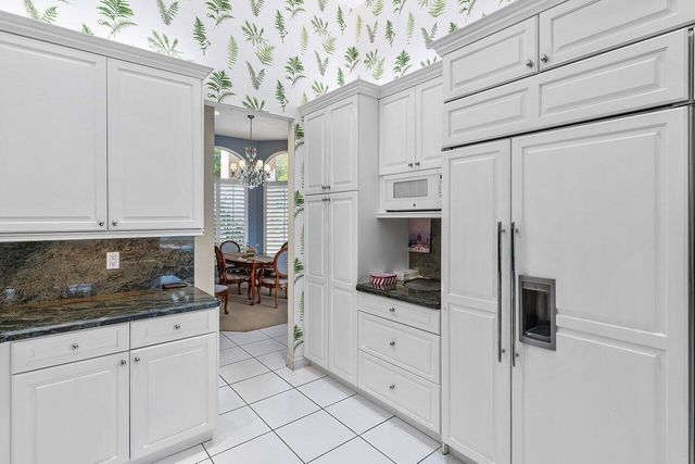 3 Bermuda Lake Drive, Palm Beach Gardens, FL 33418