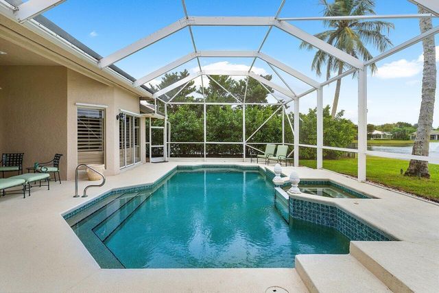 3 Bermuda Lake Drive, Palm Beach Gardens, FL 33418