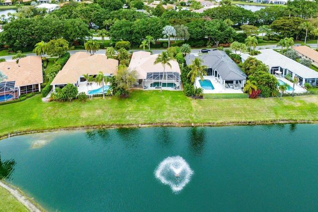 3 Bermuda Lake Drive, Palm Beach Gardens, FL 33418