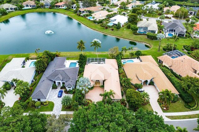 3 Bermuda Lake Drive, Palm Beach Gardens, FL 33418