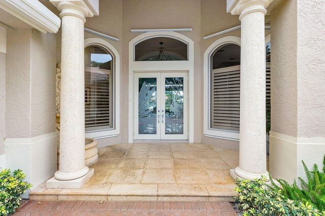 3 Bermuda Lake Drive, Palm Beach Gardens, FL 33418