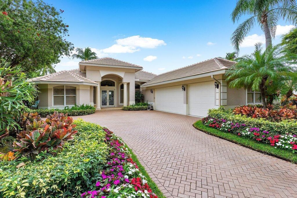 3 Bermuda Lake Drive, Palm Beach Gardens, FL 33418
