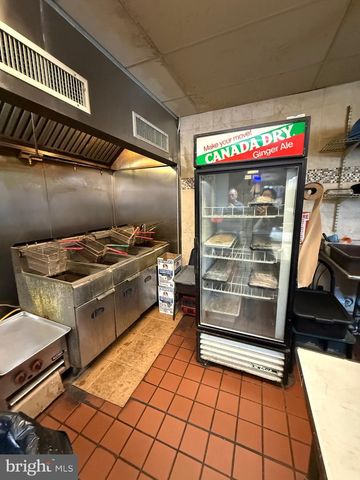 500 CHURCH LN, Lansdowne, PA 19050