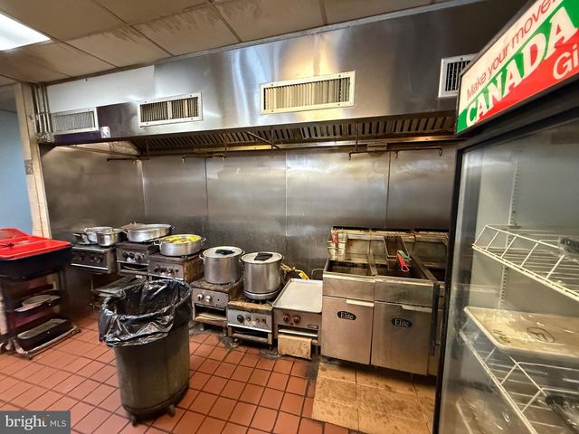 500 CHURCH LN, Lansdowne, PA 19050