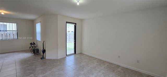 525 SE 34th Ter, Homestead, FL 33033