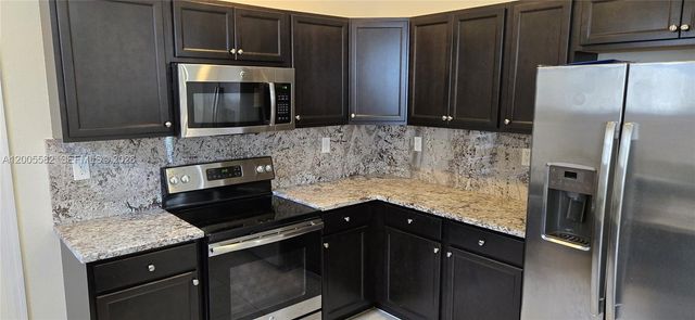 525 SE 34th Ter, Homestead, FL 33033