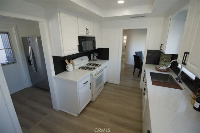 3528 Russell Street, Riverside, CA 92501