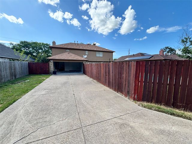 2516 Creek Crossing Road, Mesquite, TX 75181