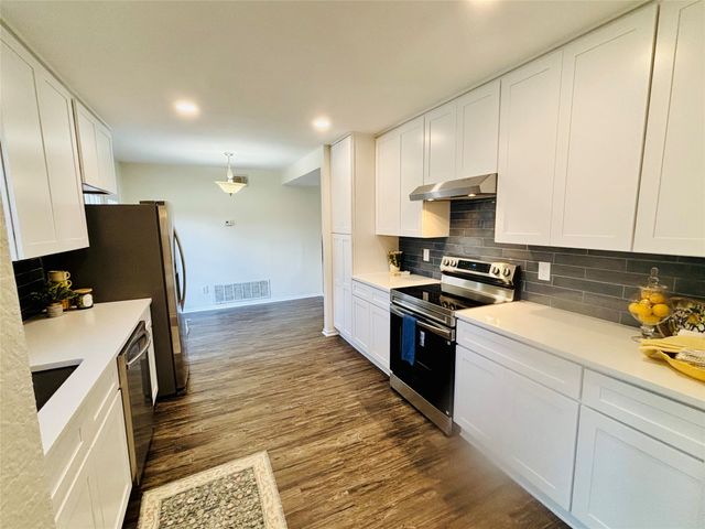 2516 Creek Crossing Road, Mesquite, TX 75181