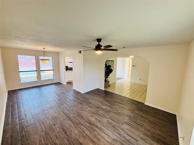 2516 Creek Crossing Road, Mesquite, TX 75181