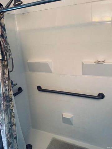 2618 Lincoln Way West Avenue, South Bend, IN 46628