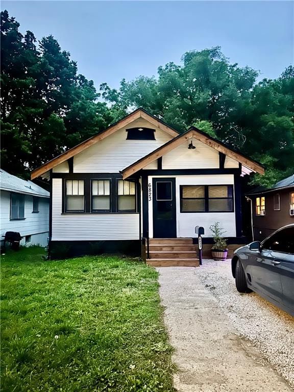 6823 Agnes Avenue, Kansas City, MO 64132