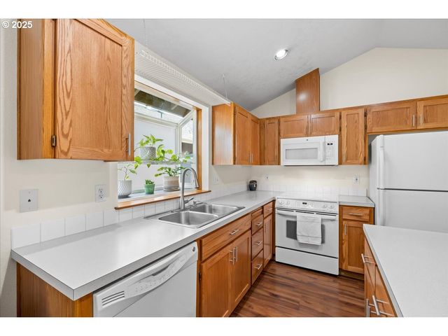 2478 S ALPINE St, Cornelius, OR 97113