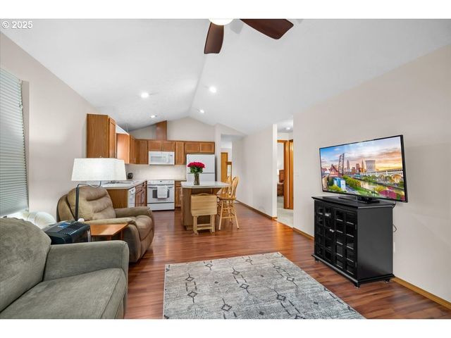 2478 S ALPINE St, Cornelius, OR 97113