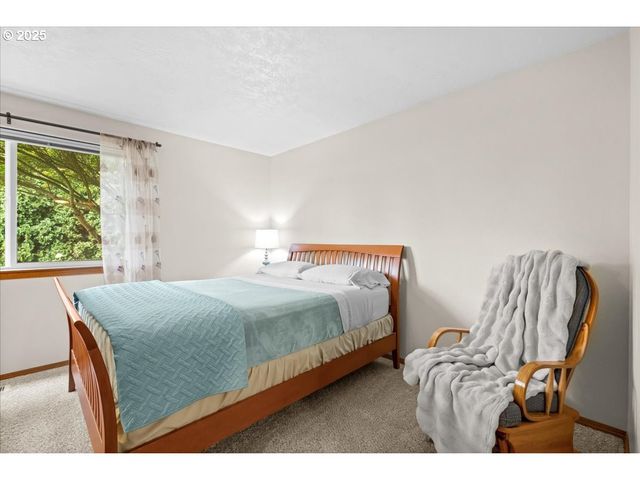 2478 S ALPINE St, Cornelius, OR 97113