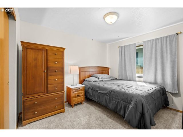 2478 S ALPINE St, Cornelius, OR 97113