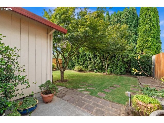 2478 S ALPINE St, Cornelius, OR 97113