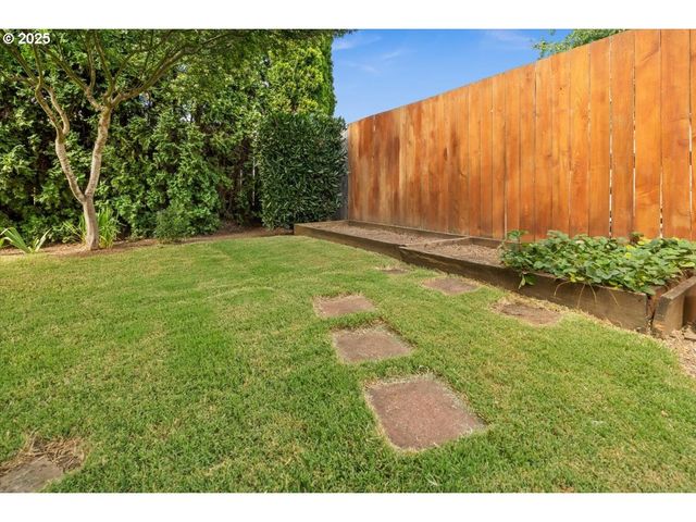 2478 S ALPINE St, Cornelius, OR 97113