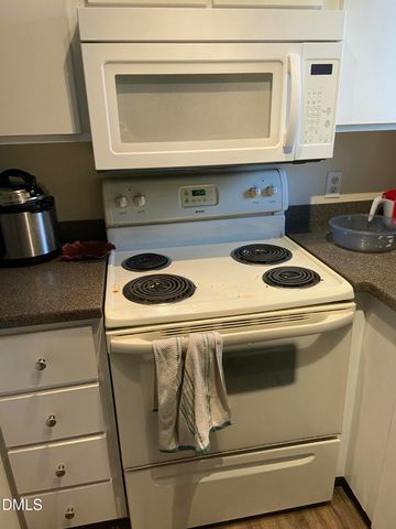 712 Martin Luther King Junior Boulevard H-2, Chapel Hill, NC 27514