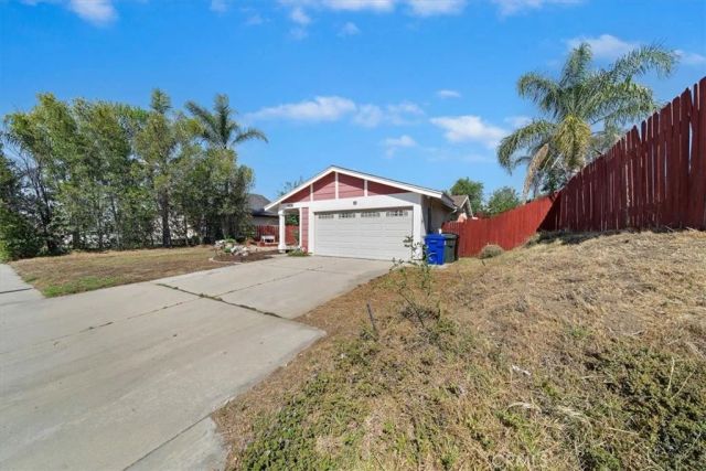 5082 Auburn, San Bernardino, CA 92407
