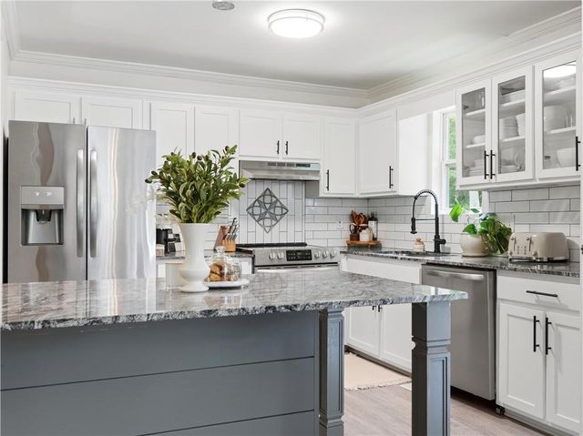 205 Shallowford Road NW, Kennesaw, GA 30144
