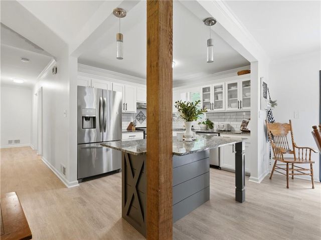 205 Shallowford Road NW, Kennesaw, GA 30144