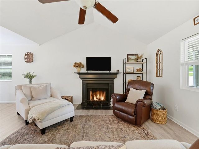 205 Shallowford Road NW, Kennesaw, GA 30144