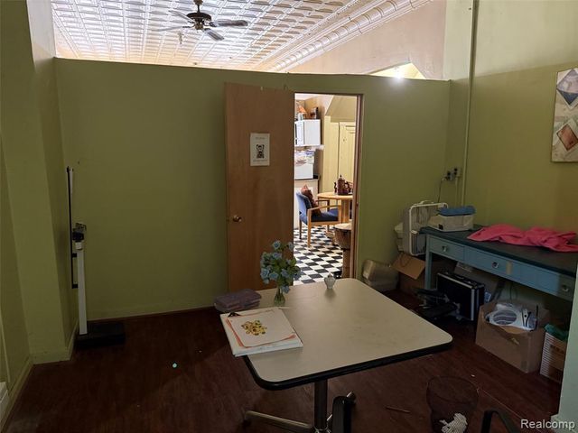 16129 Mack Avenue, Detroit, MI 48224